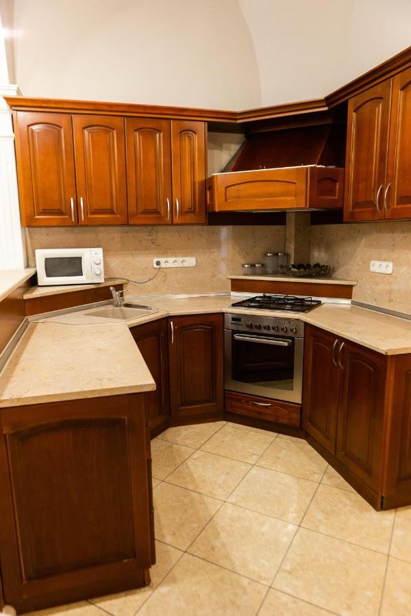 Luxury Downtown 3 Bedroom Apartment By Synagoge With Beautiful View Βουδαπέστη Εξωτερικό φωτογραφία