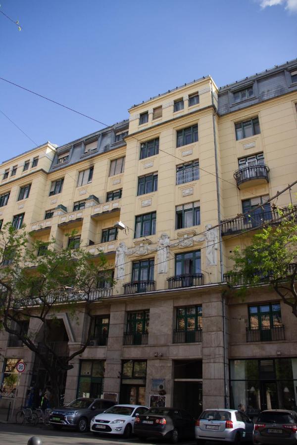 Luxury Downtown 3 Bedroom Apartment By Synagoge With Beautiful View Βουδαπέστη Εξωτερικό φωτογραφία